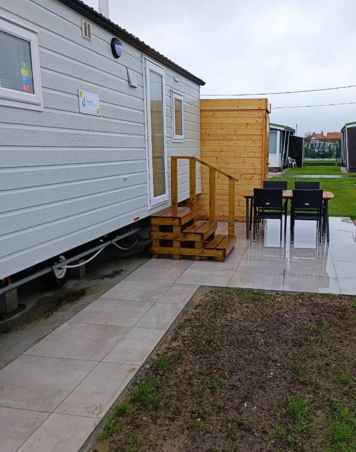 Caravan Aan Zee Arnani