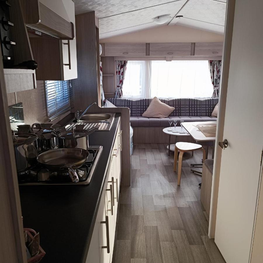 Caravan Aan Zee Arnani Campsite *