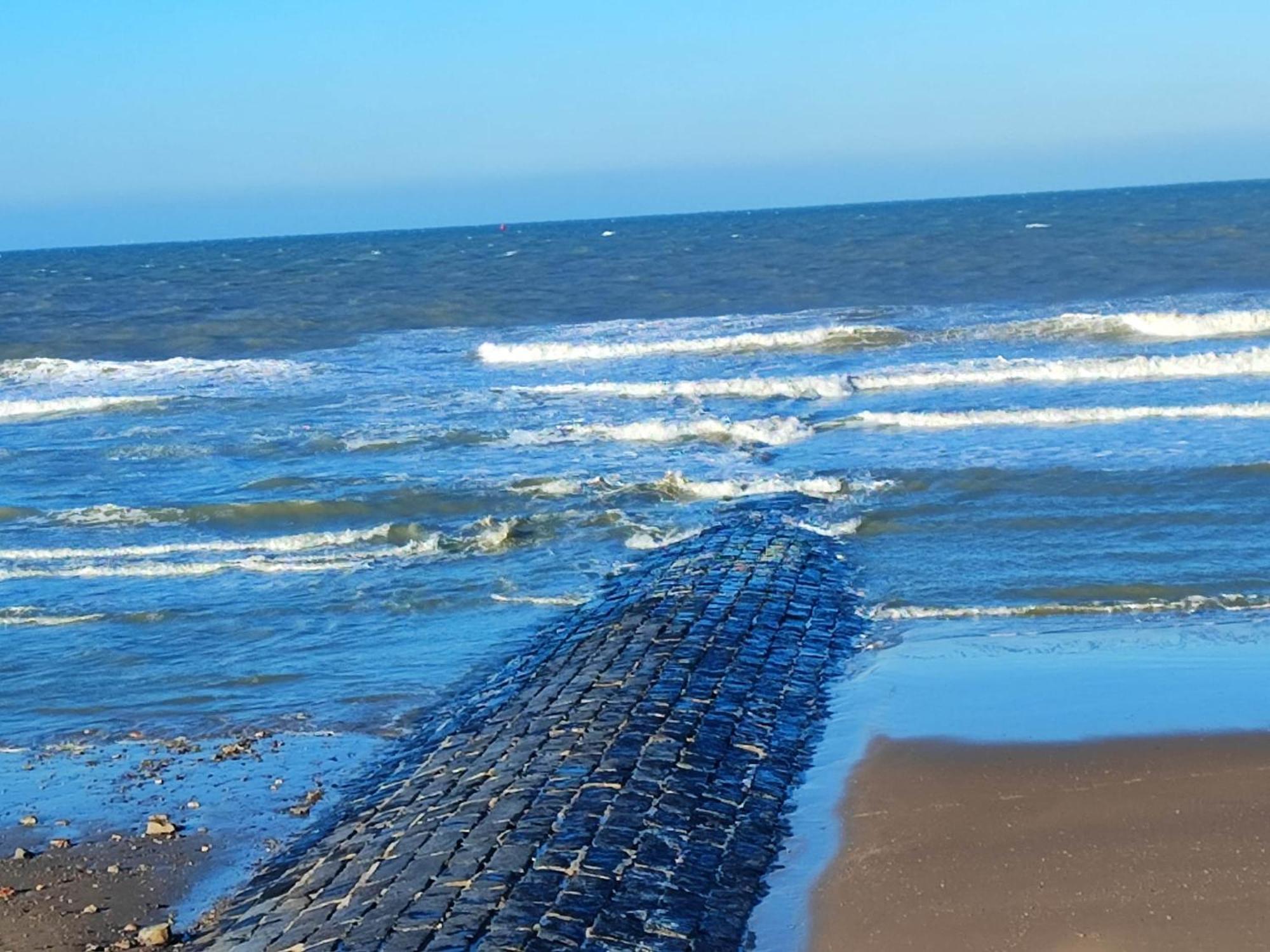 Campsite Caravan Aan Zee Arnani